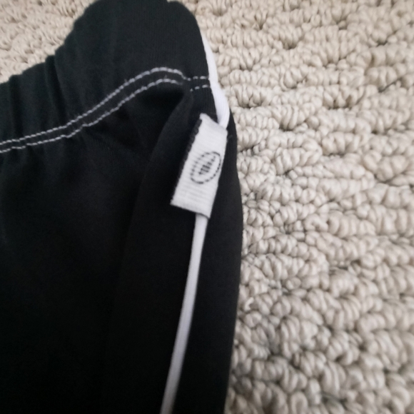 AVIA pants, size large, black, preowned - Picture 5 of 8